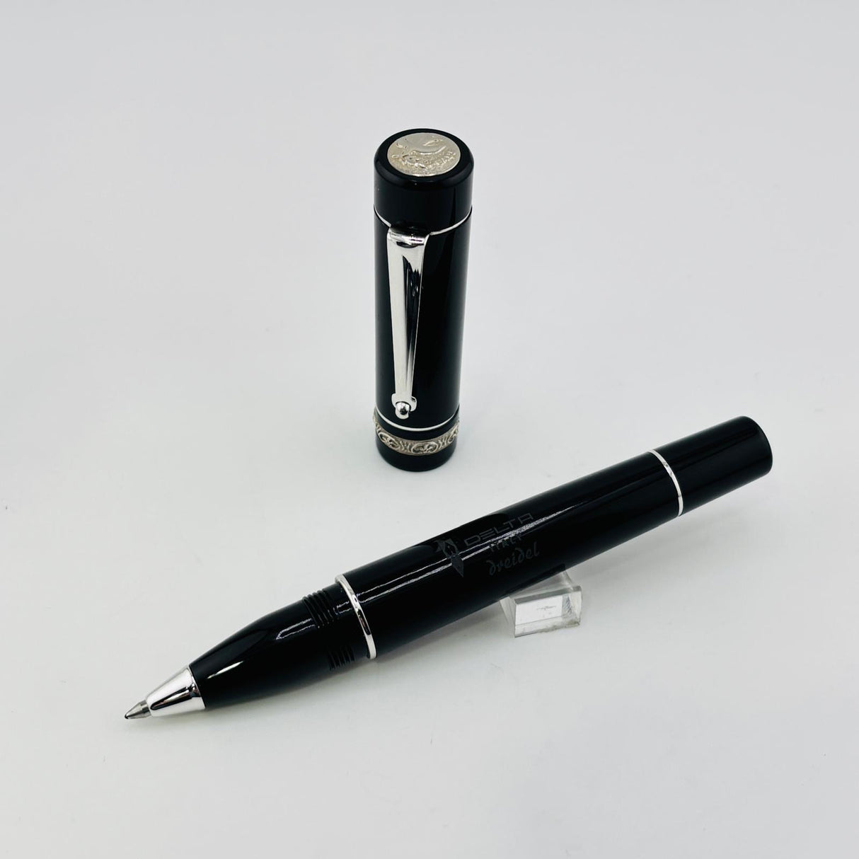 Delta Hanukkah Dreidel  Black - Rollerball Pen