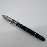 Montblanc Solitaire Doue Black & White #145  Fountain Pen - Medium 18kt Gold  Nib