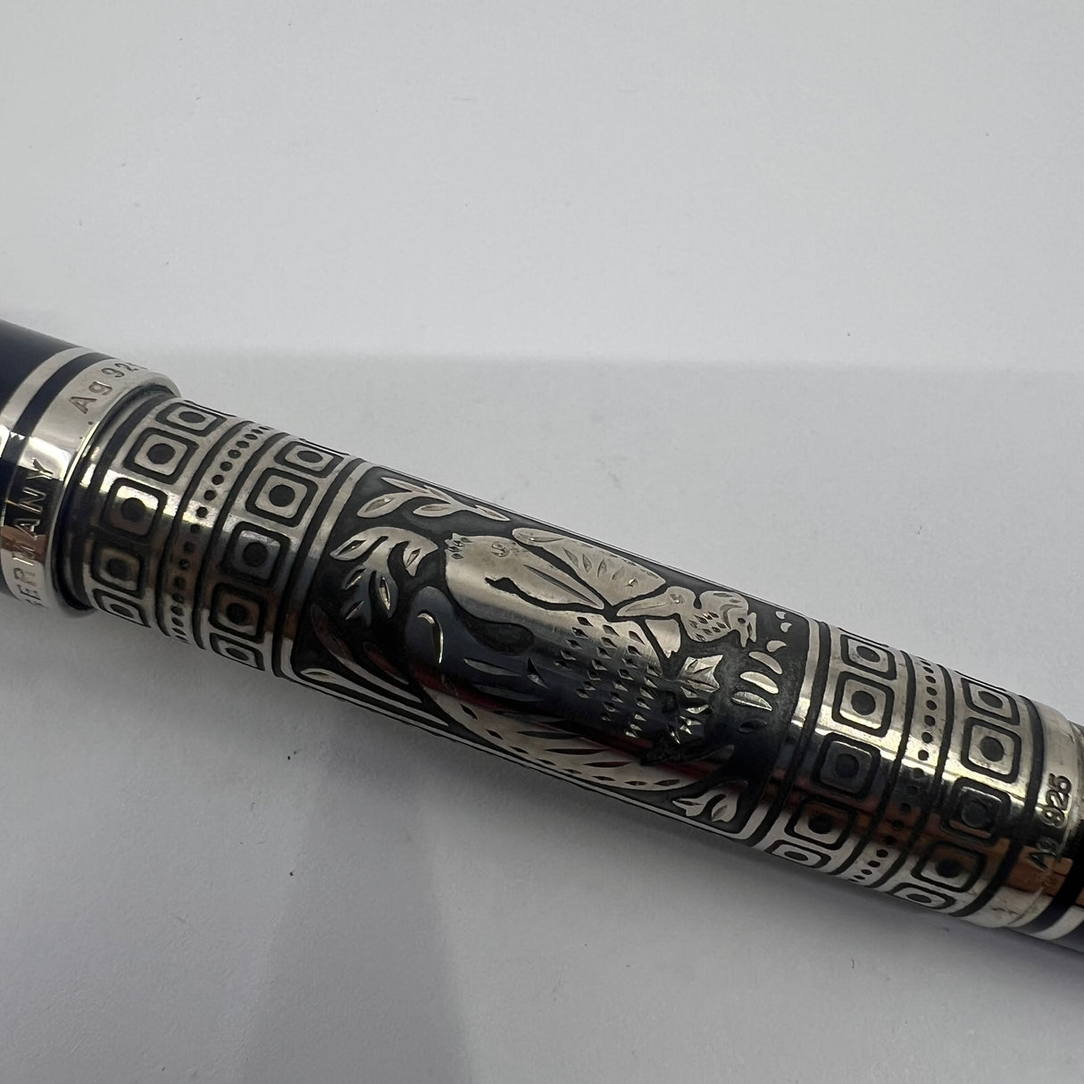 Pelikan M910 Toledo Sterling Silver Fountain Pen - Medium 18kt Gold  Nib