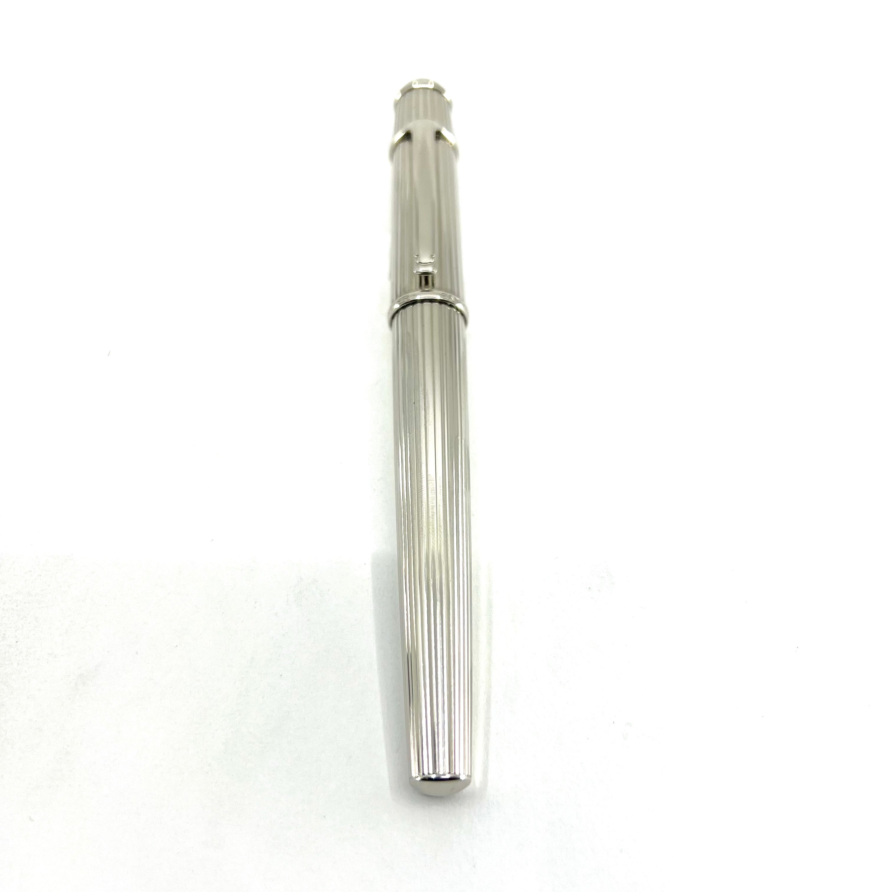 Cartier シルバー万年筆 ディアボロ 極美品 Cartier Diabolo Platinum Plated Fountain Pen - Medium 18kt Gold