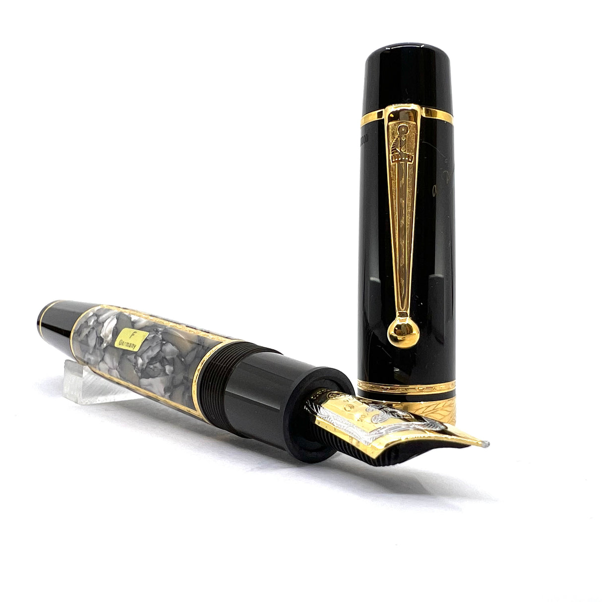 Montblanc Alexandre Dumas (Incorrect Signature) Writer Series Ltd. Ed. Fountain Pen - Fine 18kt Gold Nib