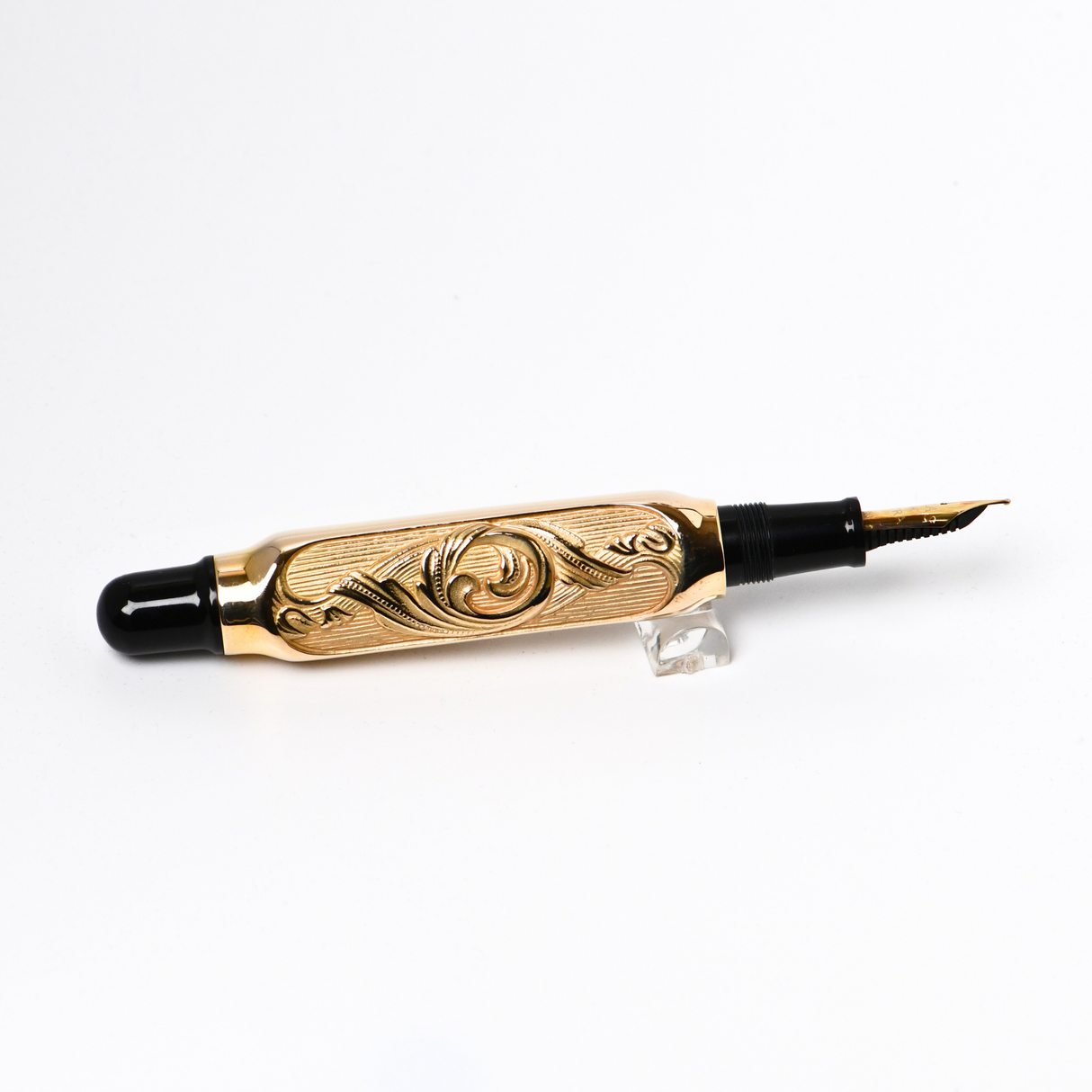 OMAS "The Doctor Pen" Solid Gold 18K/750 Fountain Pen - #058/150 Made - Medium 18kt Gold Nib
