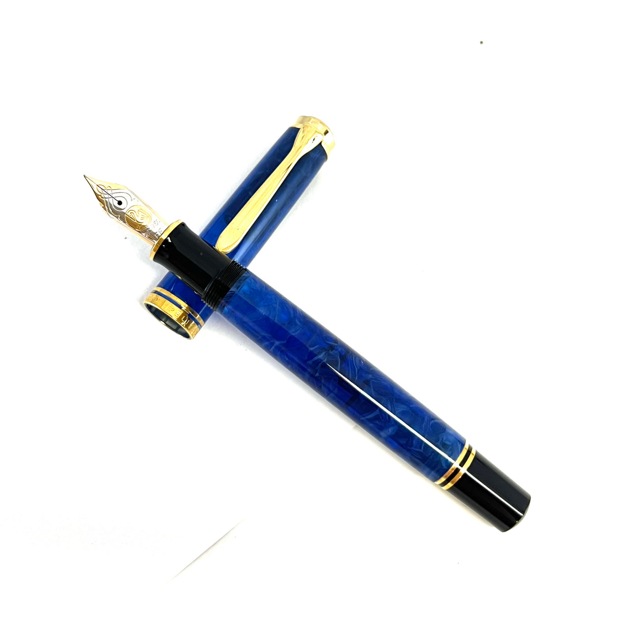 Pelikan Souveran M800 Marbled Blue O Blue Transparent Fountain Pen
