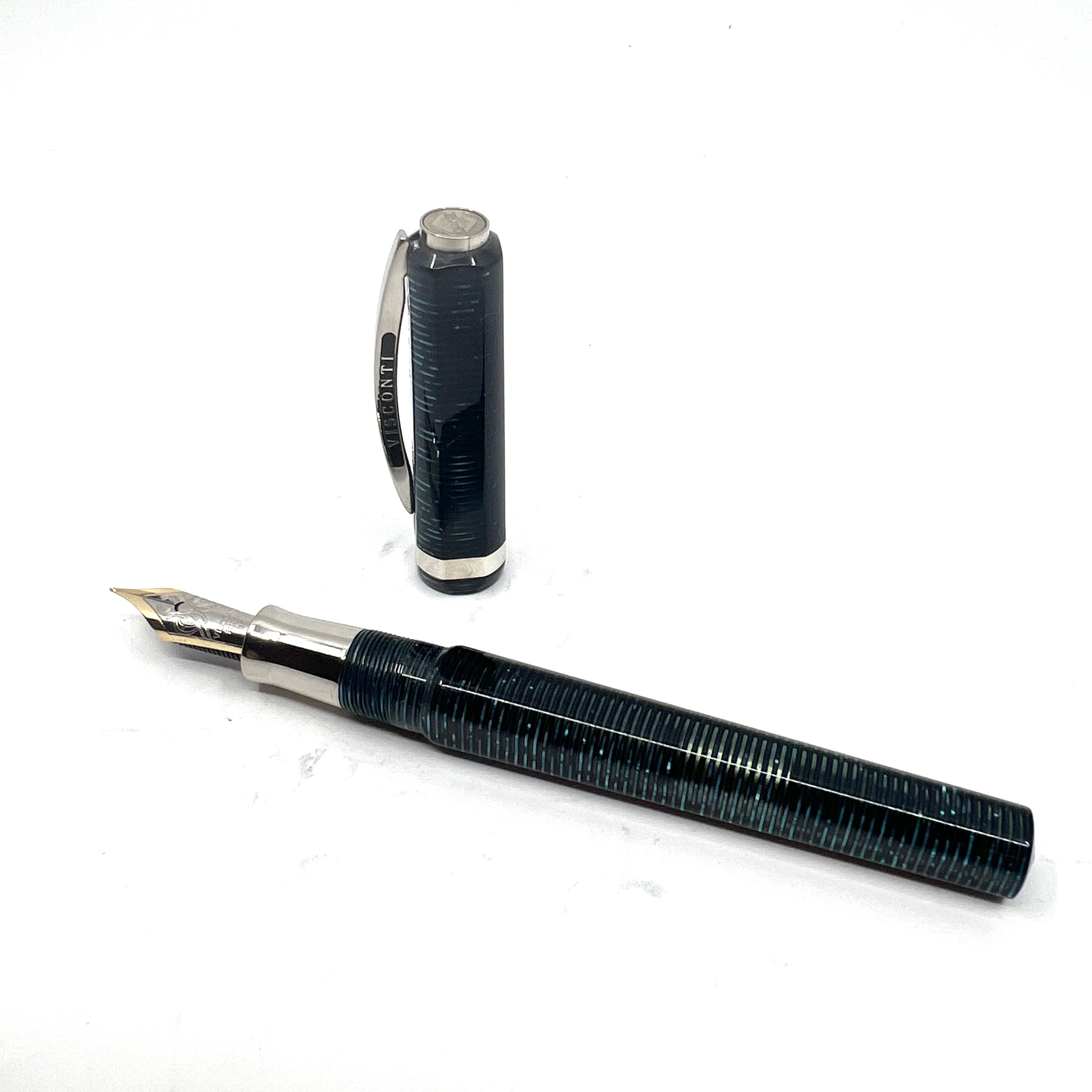 VISCONTI - Visconti Wall Street Blue〈14K-B〉 Visconti Wall Street Glittering Blue Celluloid Fountain Pen
