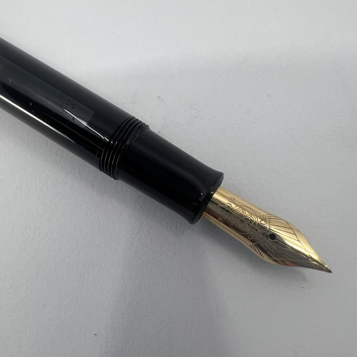 Pelikan Herzstuck 1929 Limited Edition Fountain Pen - Medium 18kt Gold Nib