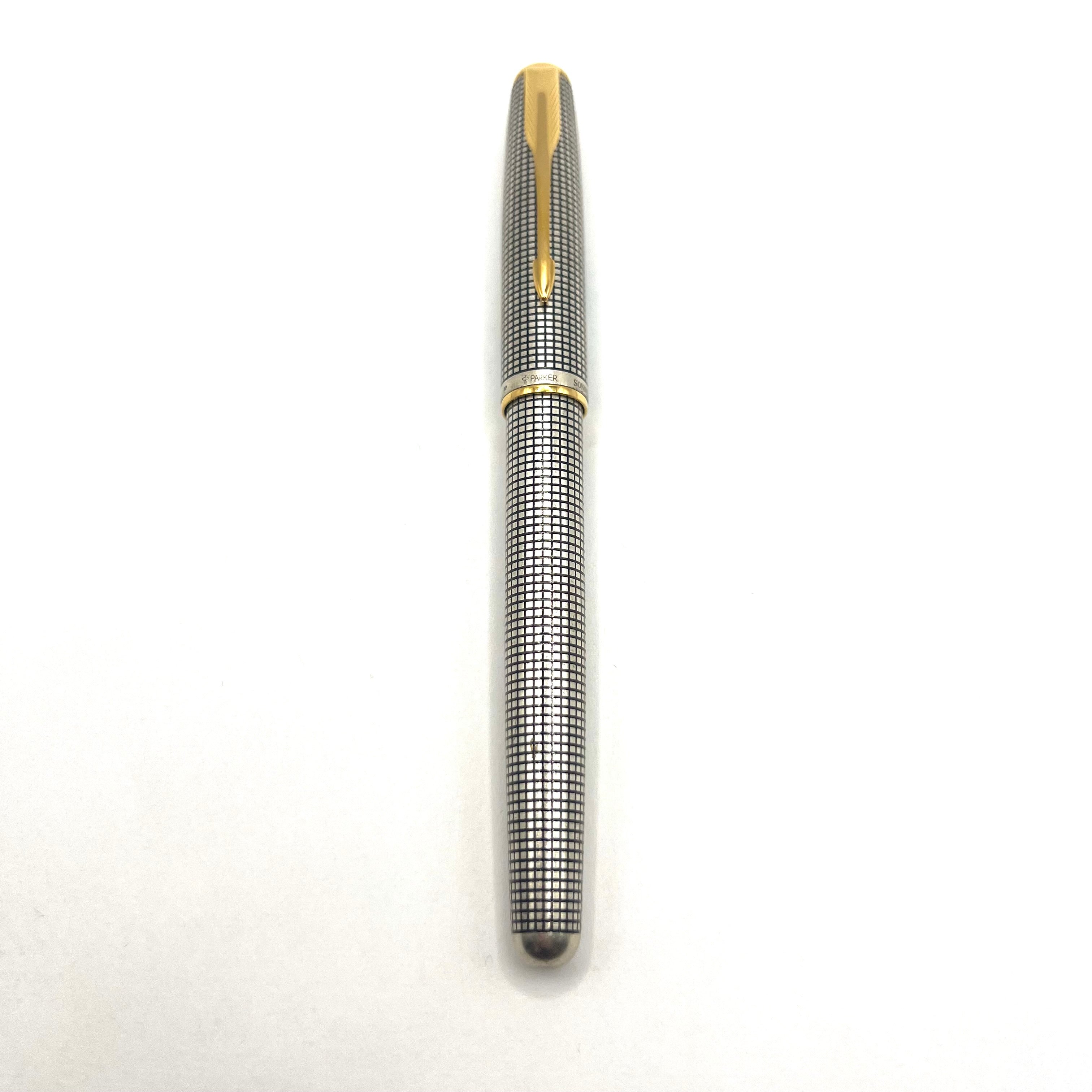 Parker Sonnet Sterling Silver Cisele Cross Hatch Fountain Pen