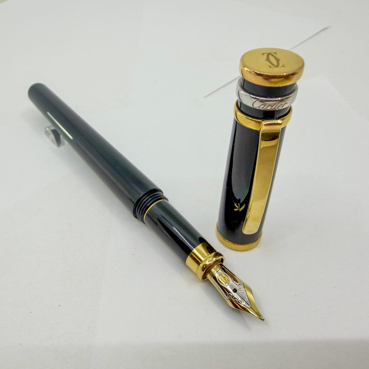 Cartier Black Trinity Fountain Pen - Medium 18kt Gold Nib