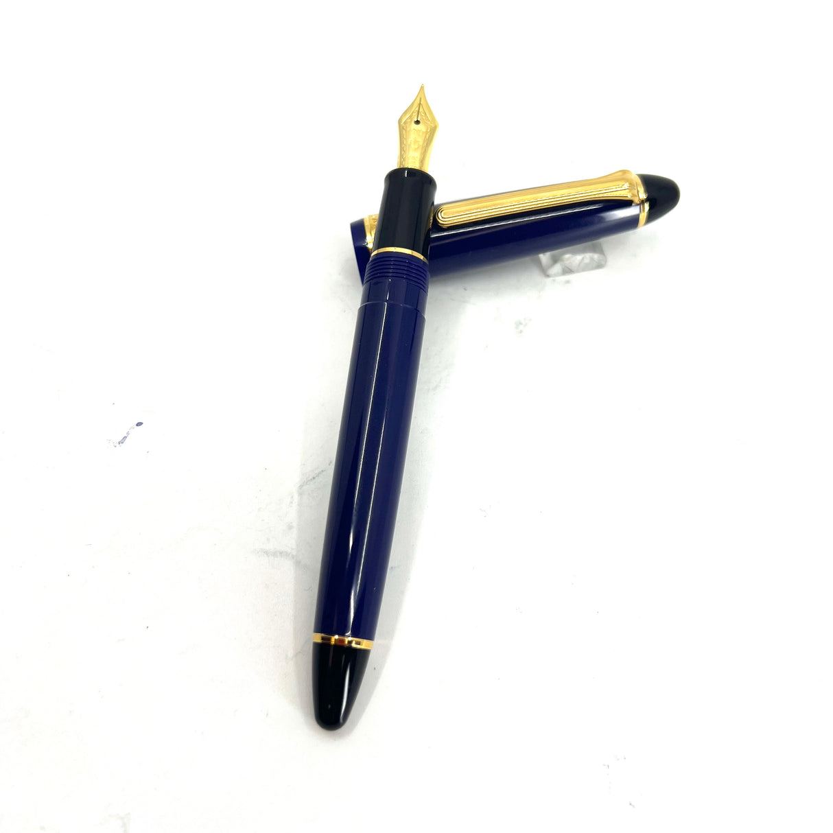 Sailor 1911 Standard Size Navy Blue Fountain Pen