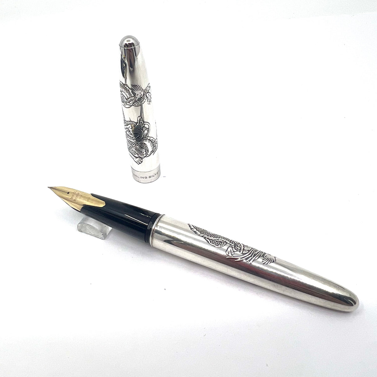Pilot-Namiki Sterling Silver Dragon Fountain Pen  - Fine 18kt Gold Nib