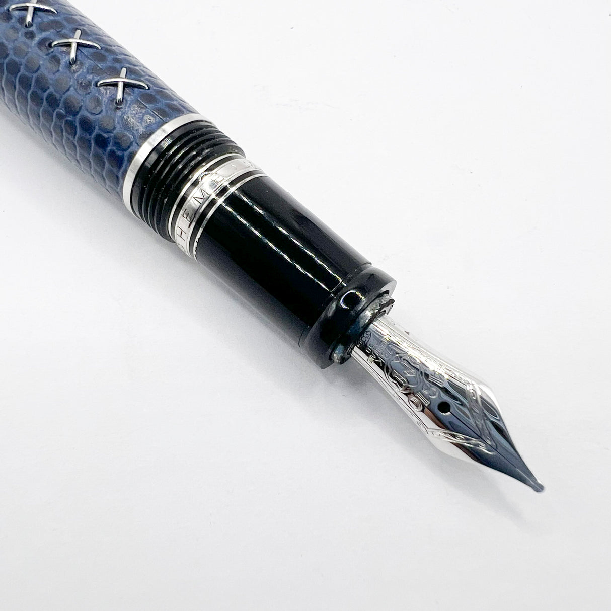 Montblanc Boheme "Jewel" Retractable Nib Blue "Lizardskin" Fountain Pen - Medium 18kt Gold Nib