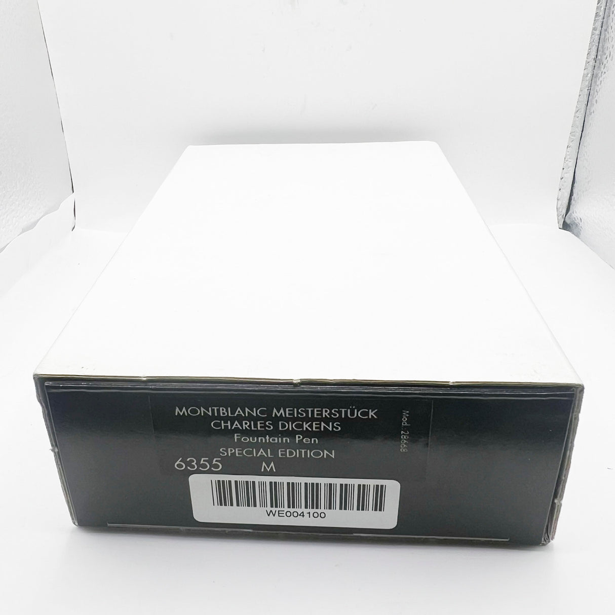 Montblanc Charles Dickens Writer Series Limited Edition Fountain Pen - Medium 18kt Gold Nib