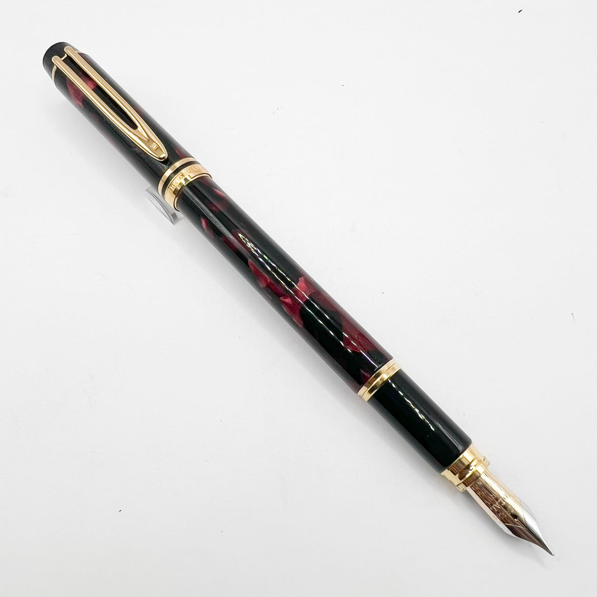 Waterman Rhapsody Burgundy Marble Fountain Pen  - Fine 18kt Gold Nib