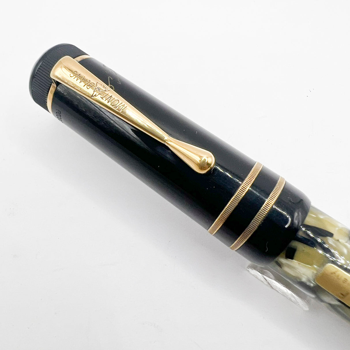 Montblanc Oscar Wilde Writer Series Limited Edition Fountain Pen - Fine 18kt Gold Nib