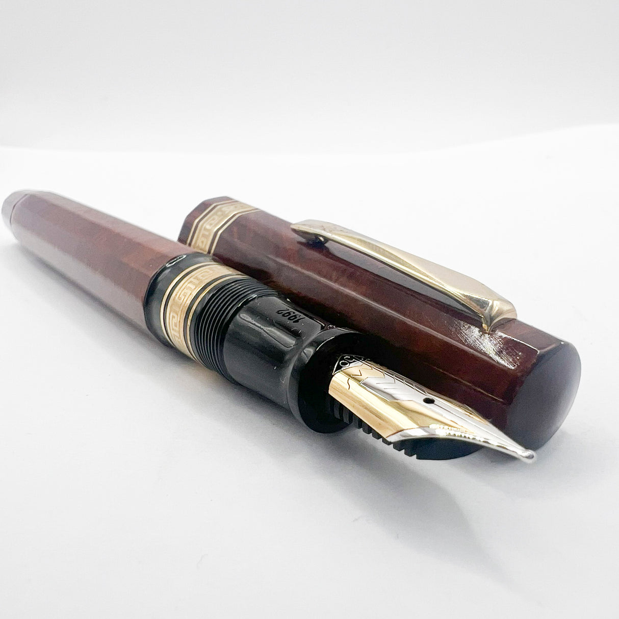 OMAS Cristoforo Colombo II Briar Wood Senior Paragon  Fountain  Pen - Medium 18kt Gold Nib