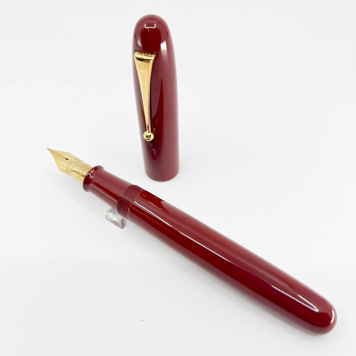 Pilot Namiki Emperor Red Urushi Fountain Pen -  Broad 21 kt Gold Nib - Circa 1996
