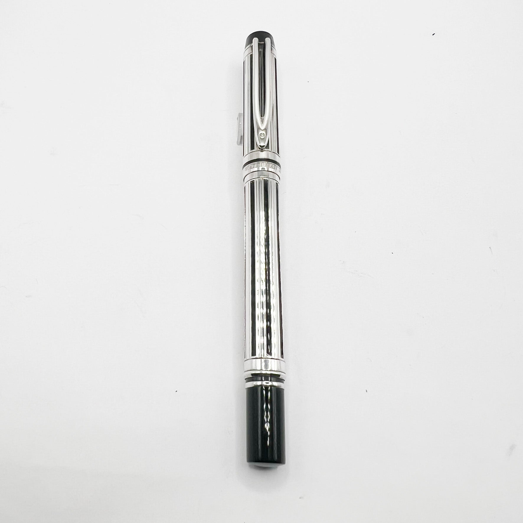 Waterman Night & Day Silver-Plated Fountain Pen - Medium 18kt Gold