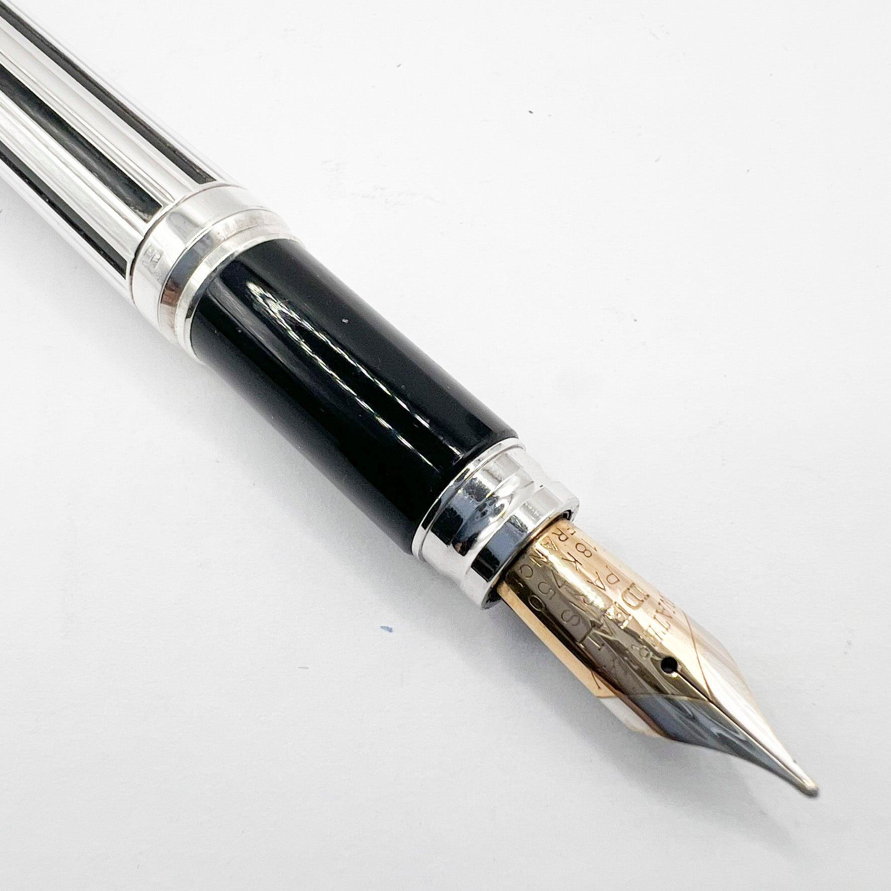 Waterman Night & Day Silver-Plated Fountain Pen - Medium 18kt Gold