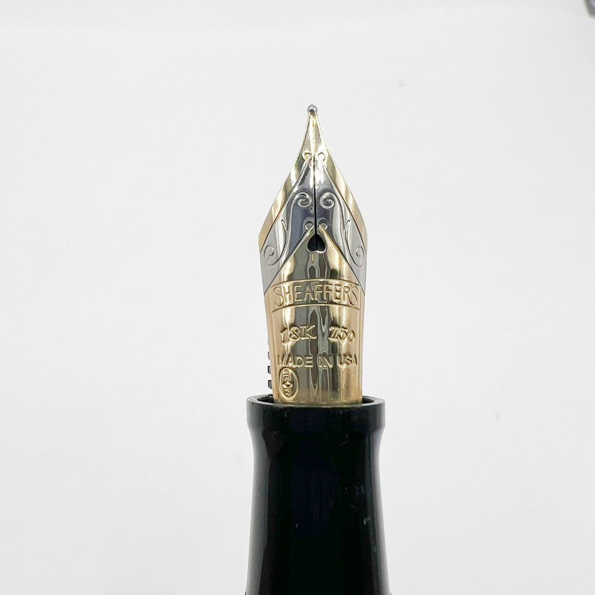 Sheaffer Nostalgia Sterling Silver Filigree Fountain Pen - Flexible Fine 18kt Gold Nib
