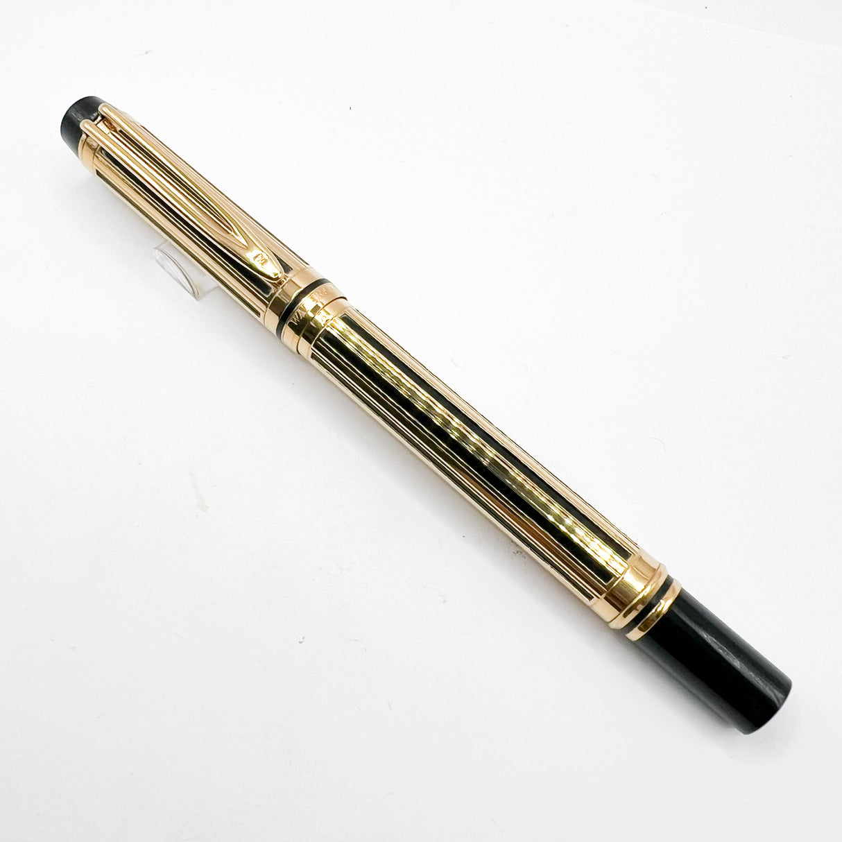 Waterman Night & Day Gold-Plated Fountain Pen - Medium 18kt Gold Nib