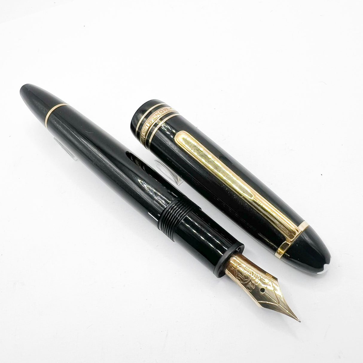 Montblanc Meisterstuck Black Resin #146 LeGrand Fountain Pen -   Semi-Flex Extra Fine 14kt Gold Nib