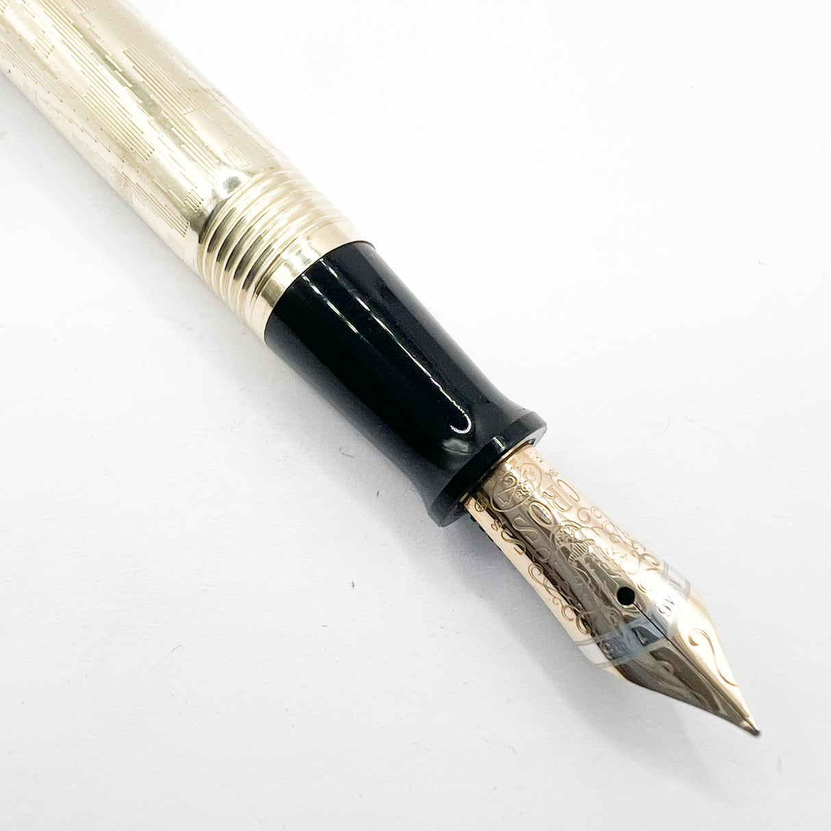 Cross 150th Anniversary Limited Edition Gold-Filled Fountain Pen   -   Fine 18kt Gold Nib