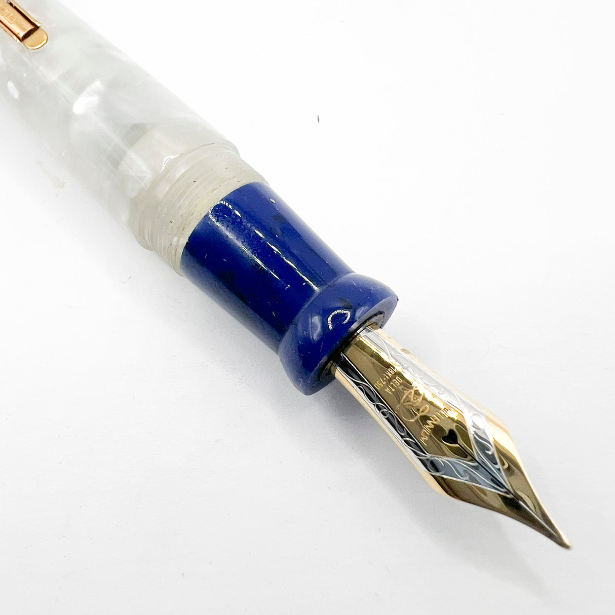 Delta Israel 50th Anniversary Gold Vermeil & Resin Limited Edition Fountain Pen  -  Medium 18kt Gold Nib
