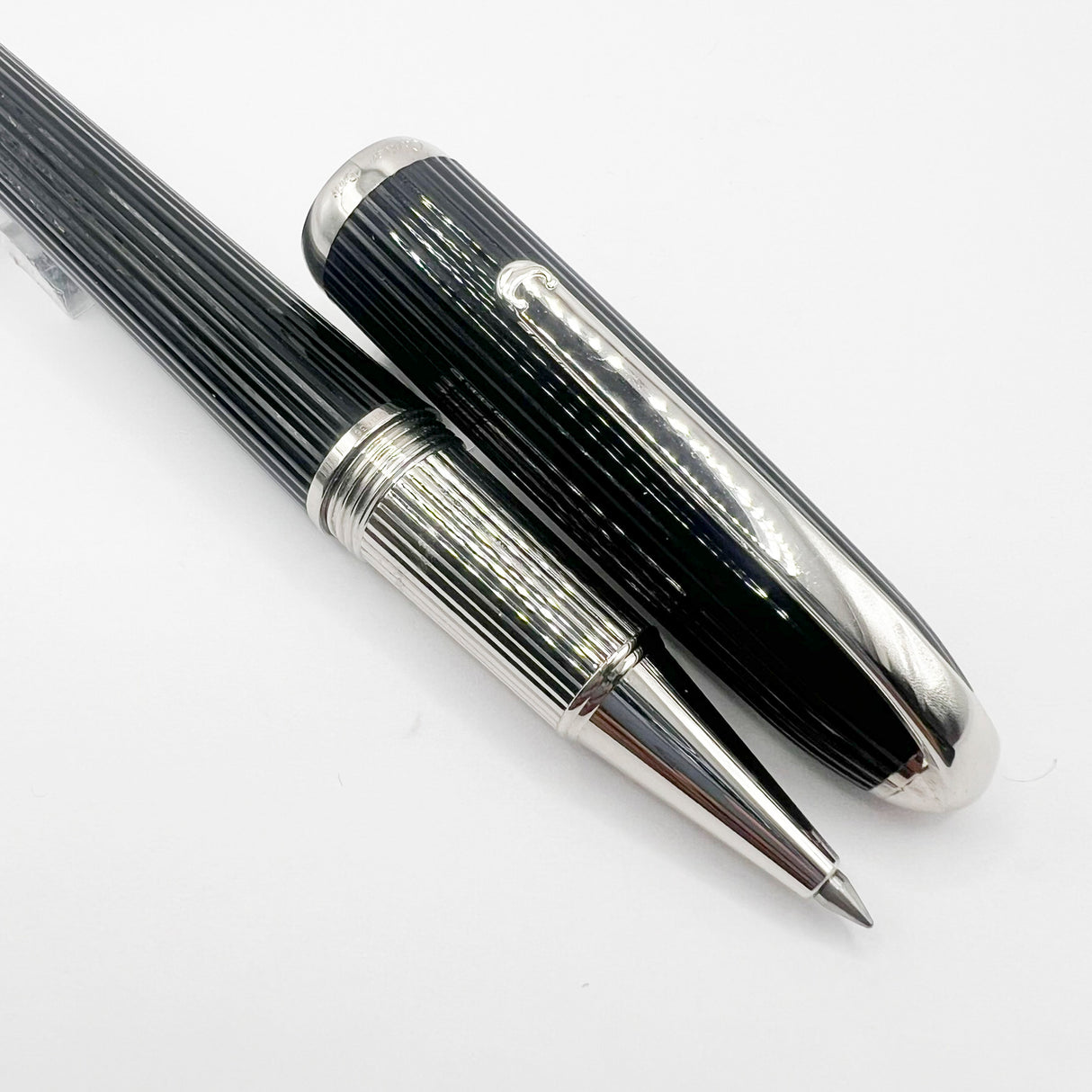 Cartier - Louis Cartier Black Fluted Rollerball - Platinum-Plated Trim