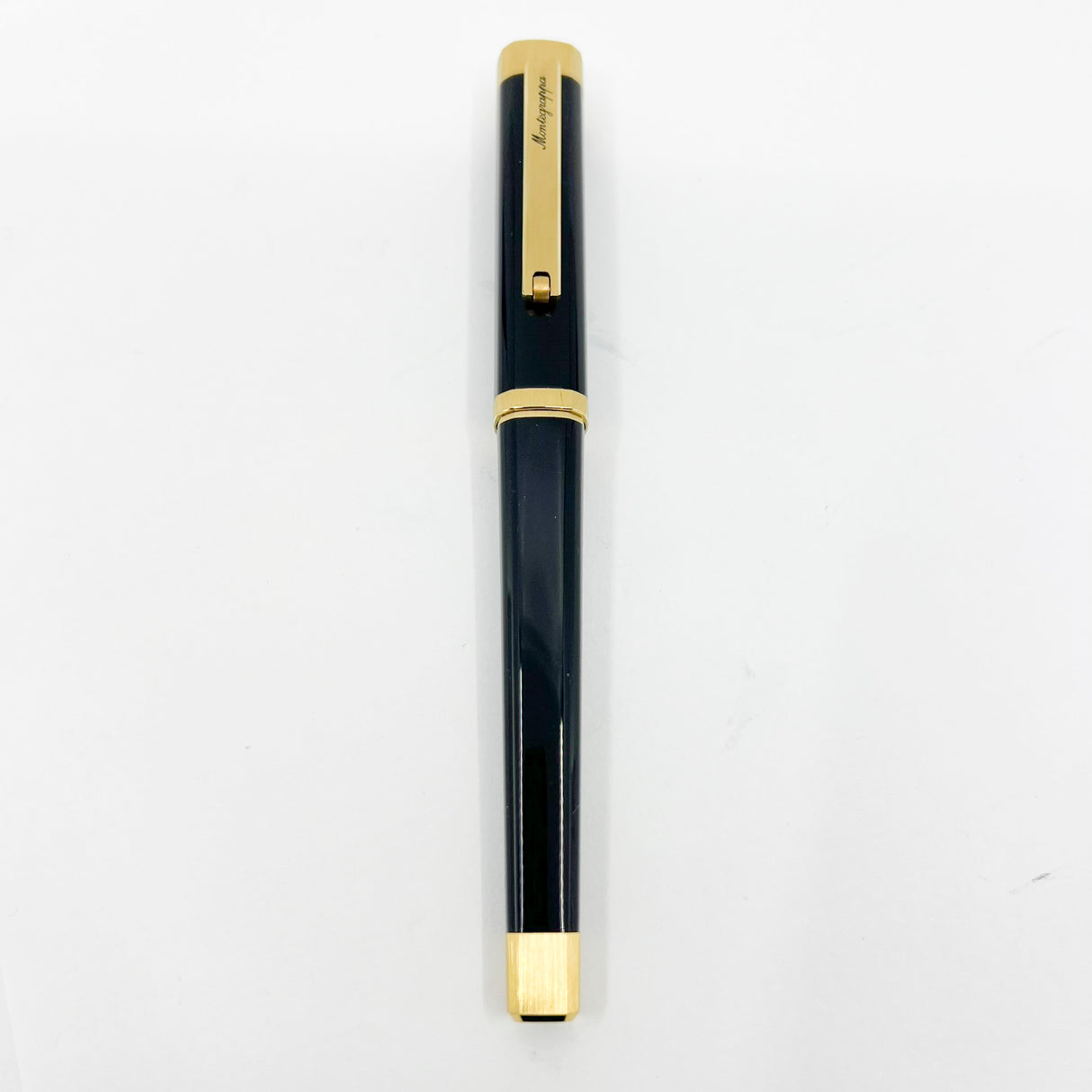 Montegrappa Quatttro Zero Black Squared / Brushed Gold-Plated Trim Fountain Pen - Fine 14kt Gold Nib