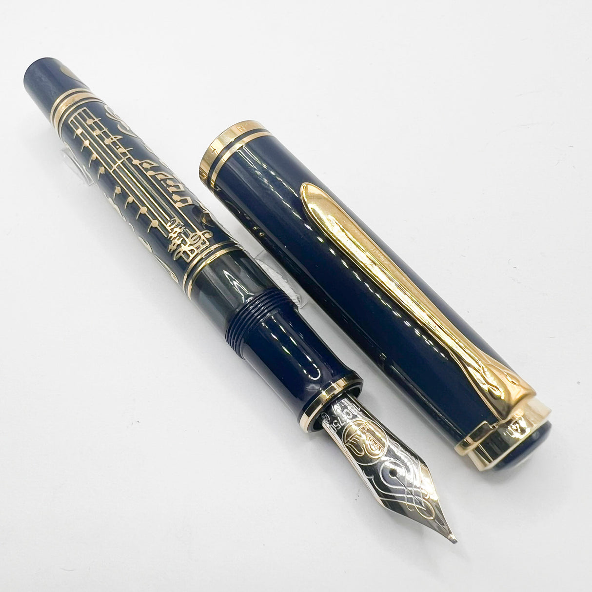 Pelikan Concerto Limited Edition Fountain Pen - Medium 18kt Gold Nib