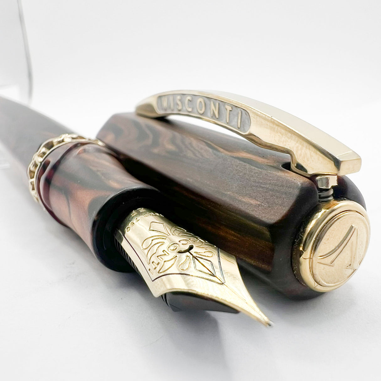 Visconti Medici "Briarwood" Facetted Fountain Pen - Extra Fine 18kt Gold Nib