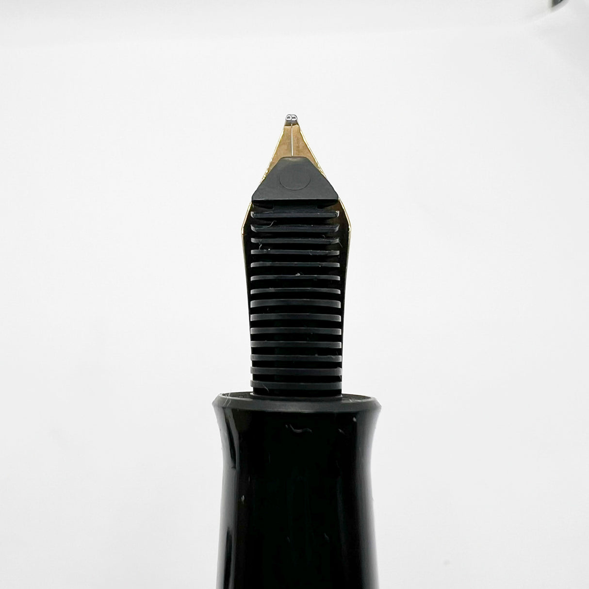 Pelikan Lapis Blue Celluloid  (1935 Originals of their Time) Limited Edition Fountain Pen - Medium 18kt Gold Nib