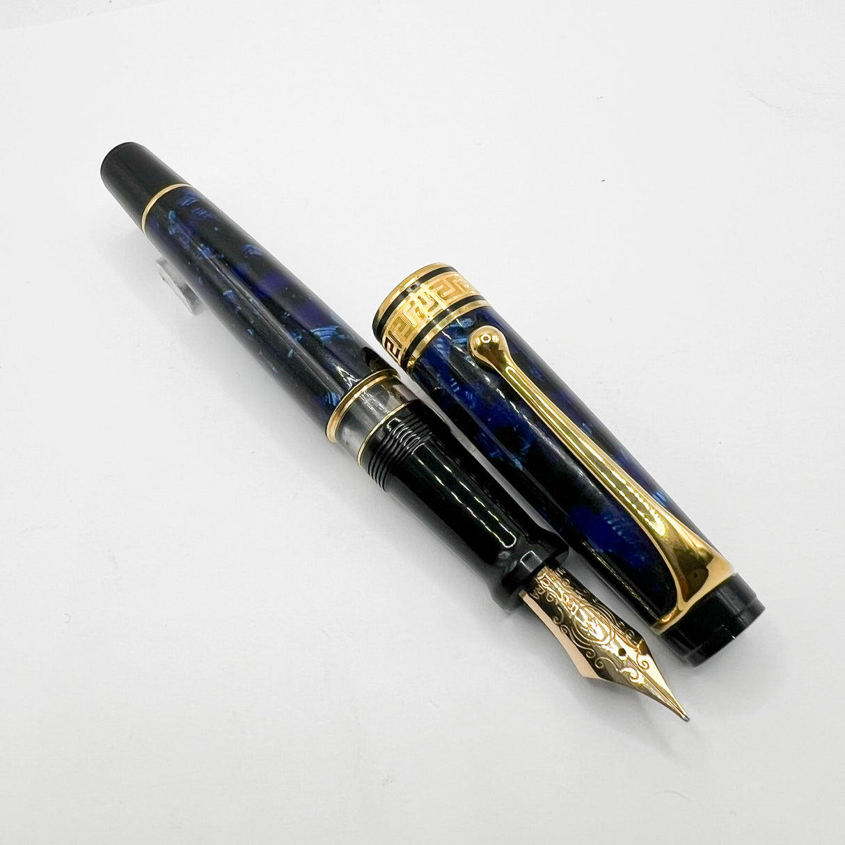 Aurora Optima Blue Marble Auroloide Fountain Pen - Medium 14kt Gold Nib