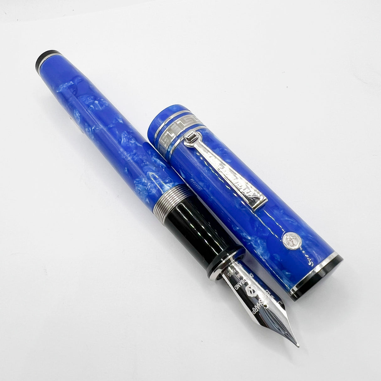 Wahl-Eversharp Decoband Lustrous Amalfi Blue w/Rhodium Plated Trim Fountain Pen - Large Medium 14kt Gold Nib