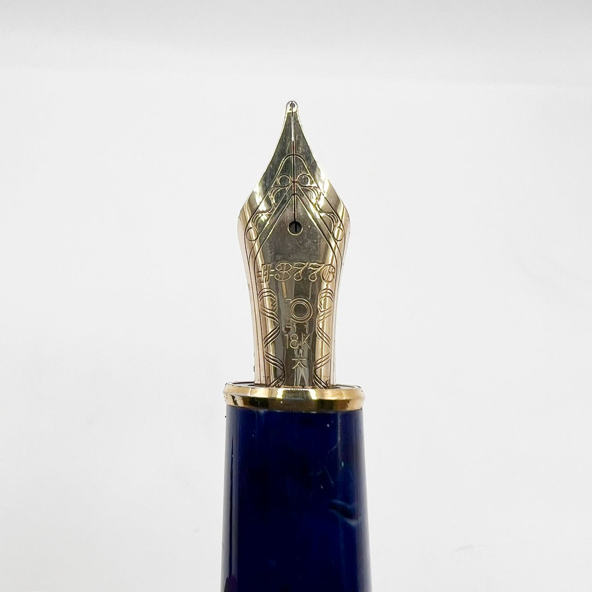 Platinum #3776 Celluloid Marbled Midnight Blue Ocean Fountain Pen - Broad 18kt Gold Nib