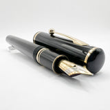 Sheaffer Connaisseur Black Fountain Pen - Fine 18kt Gold  Nib