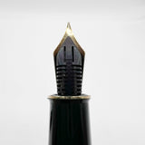 Sheaffer Connaisseur Black Fountain Pen - Fine 18kt Gold  Nib