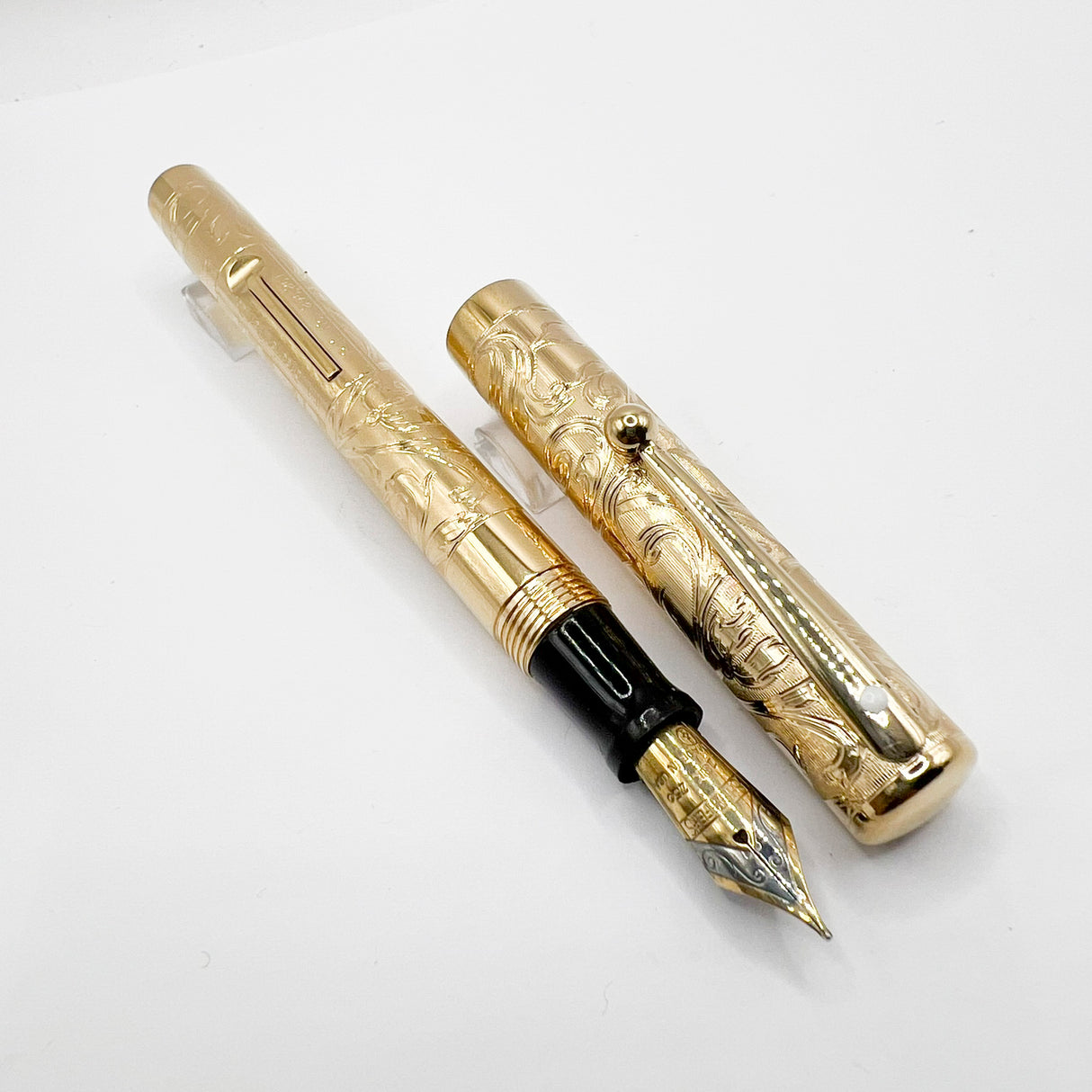 Sheaffer Commemorative Limited Edition Gold-Plated Fountain Pen - Medium 18kt Gold Nib