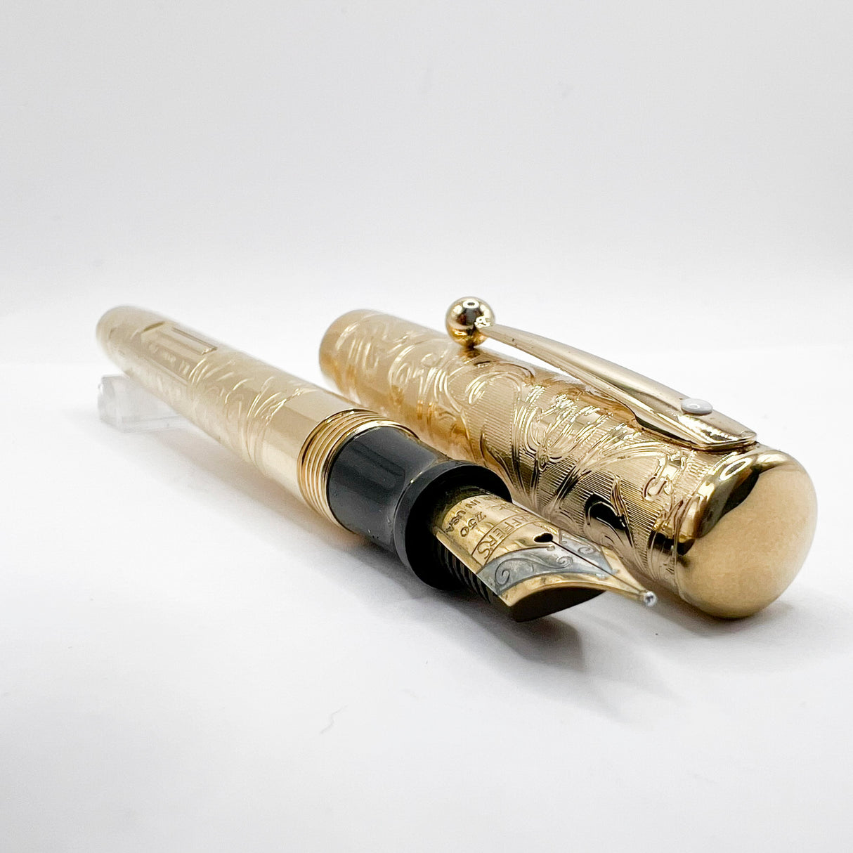 Sheaffer Commemorative Limited Edition Gold-Plated Fountain Pen - Medium 18kt Gold Nib