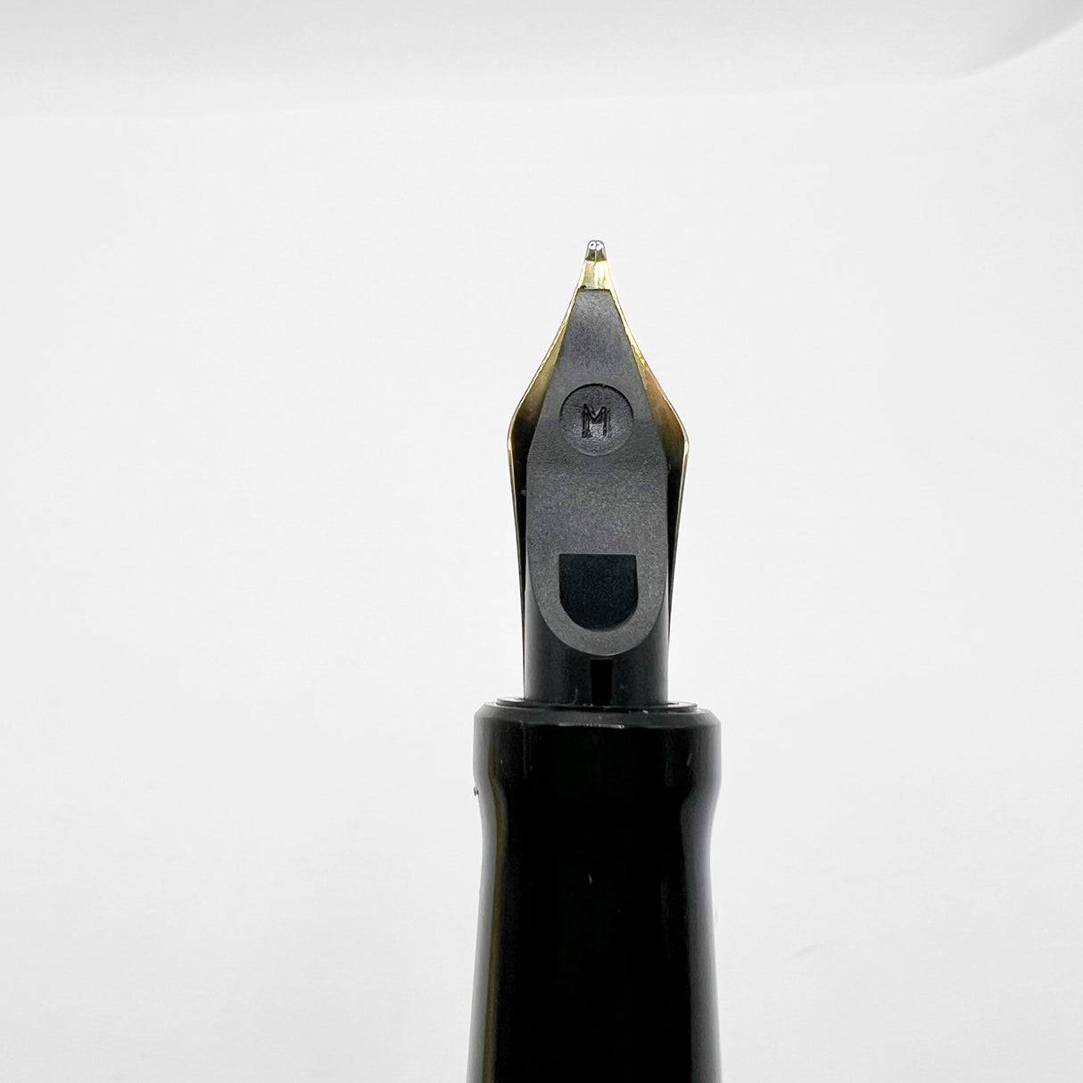 Parker Duofold Centennial Mandarin Yellow Limited Edition Fountain Pen (1995) - Medium 18kt Gold Nib