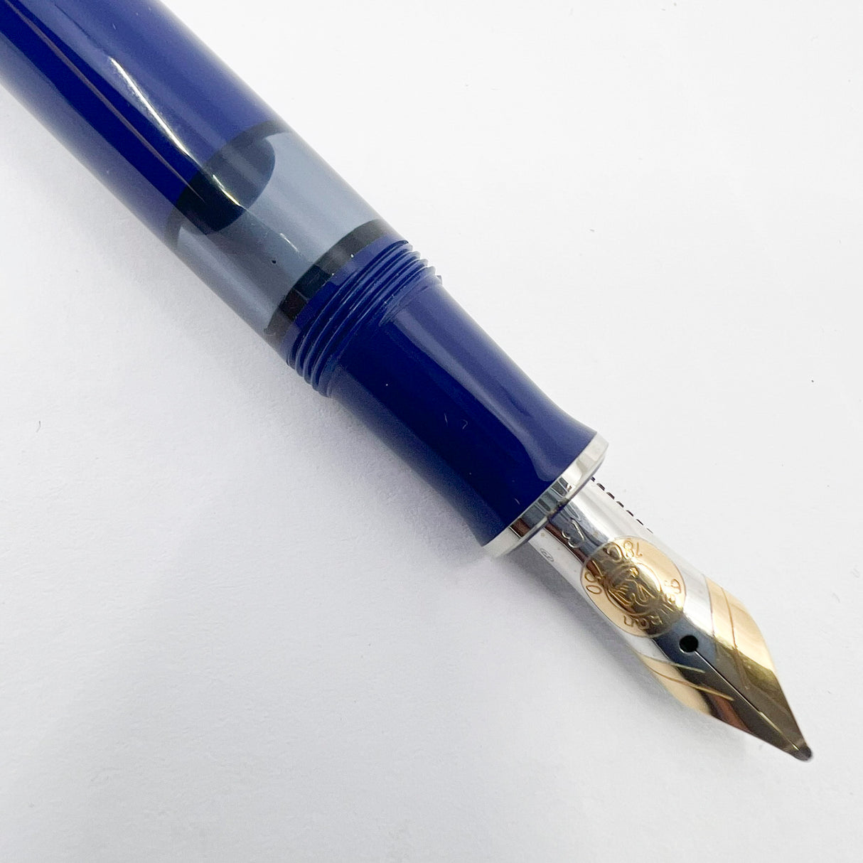 Pelikan M405 Solid Blue Special Edition Fountain Pen - Flexible Broad 18C Gold Nib