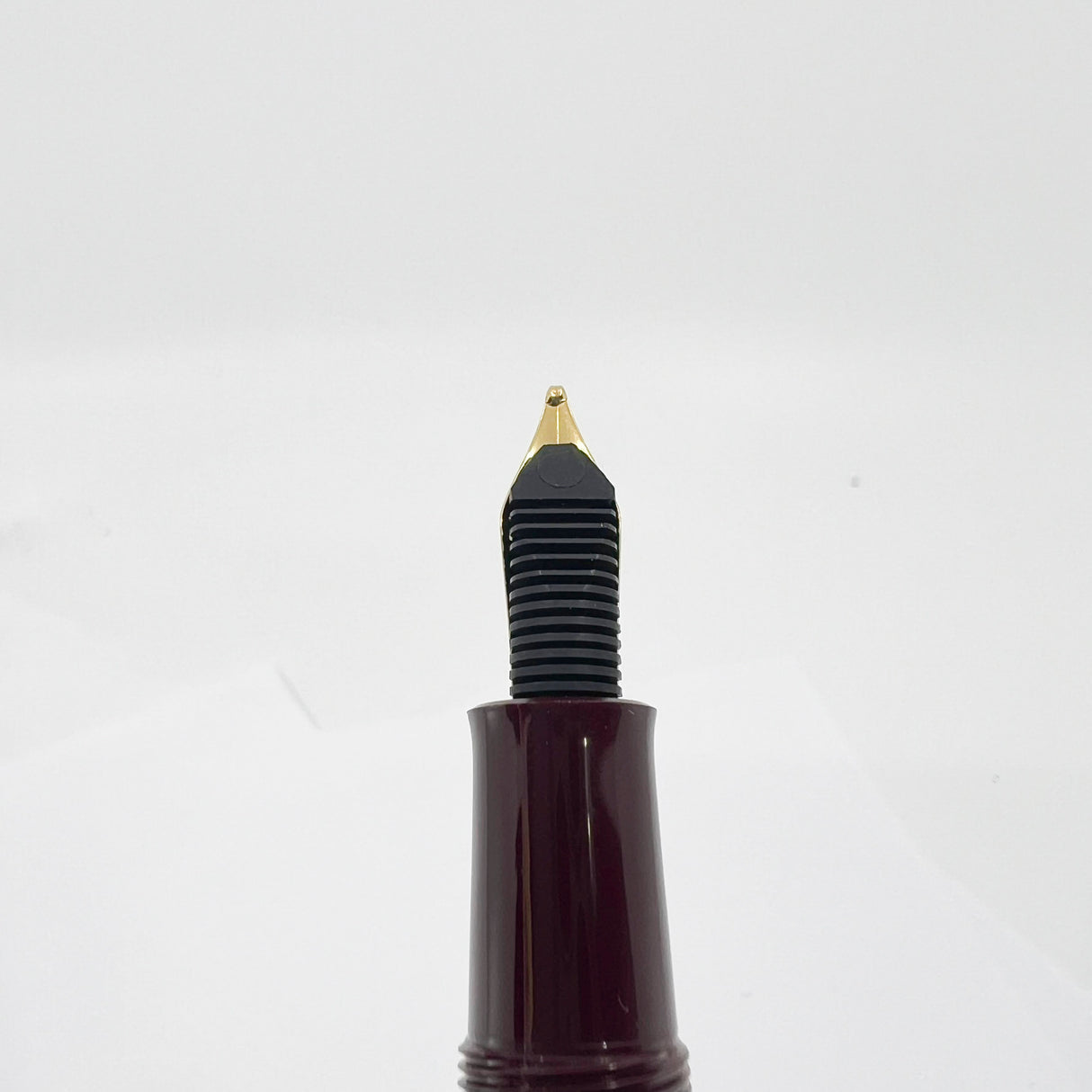 Pelikan M150 Burgundy & Black Fountain Pen - Broad Gold-Plated Nib