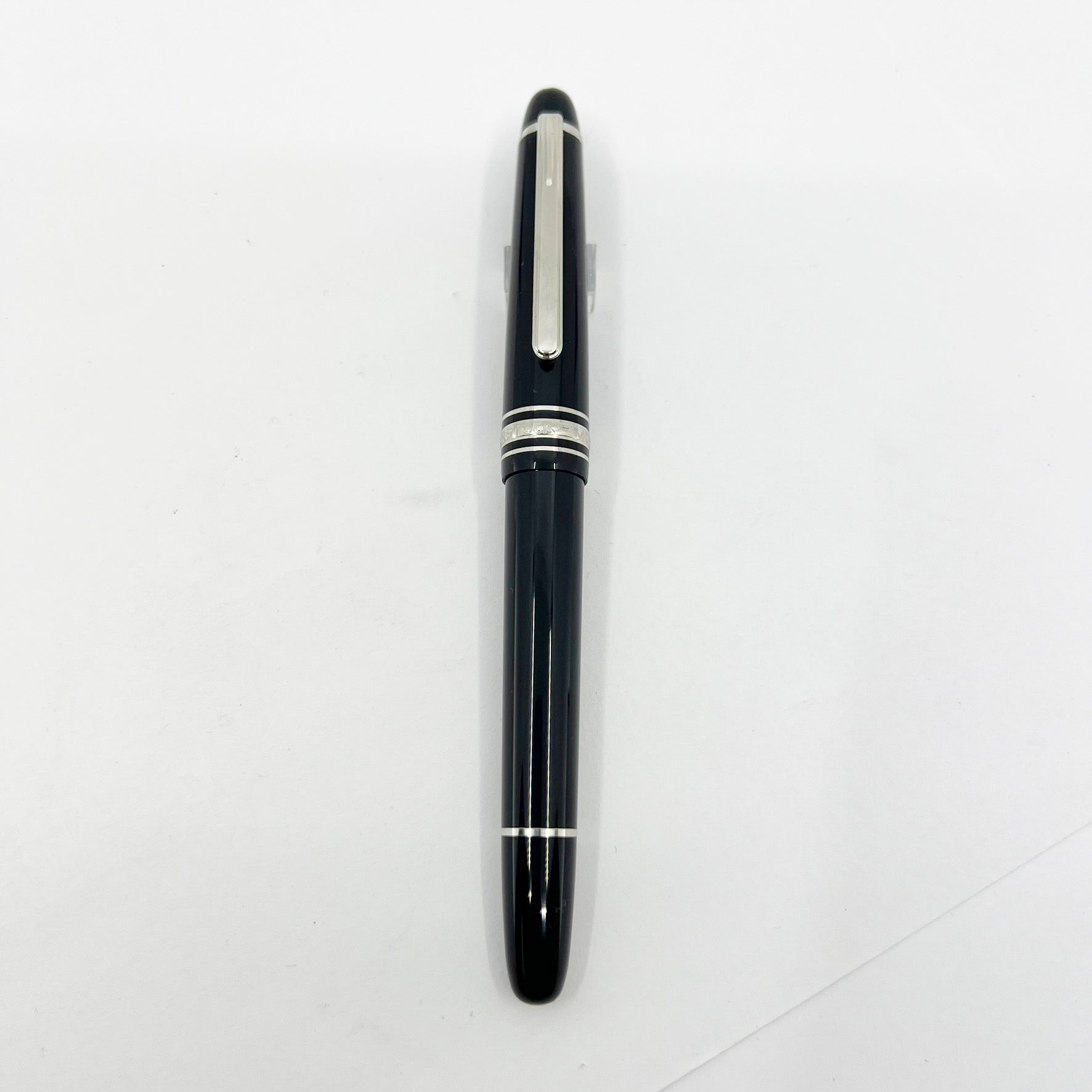 Montblanc P145 Classique Platinum Plated Trim Fountain Pen