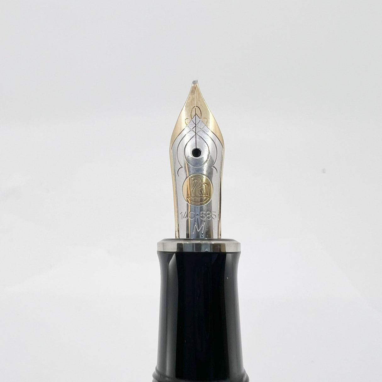 Pelikan M405 Solid Black Fountain Pen - Medium 14C Gold Nib