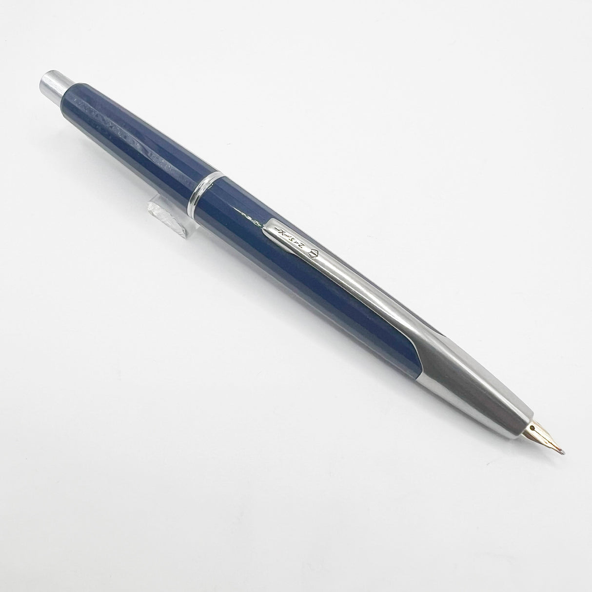 Pilot Namiki Blue Vanishing Point Fountain Pen - Classic Style Multi-Facetted  Body  - 1996 - Medium 14kt Gold  Nib