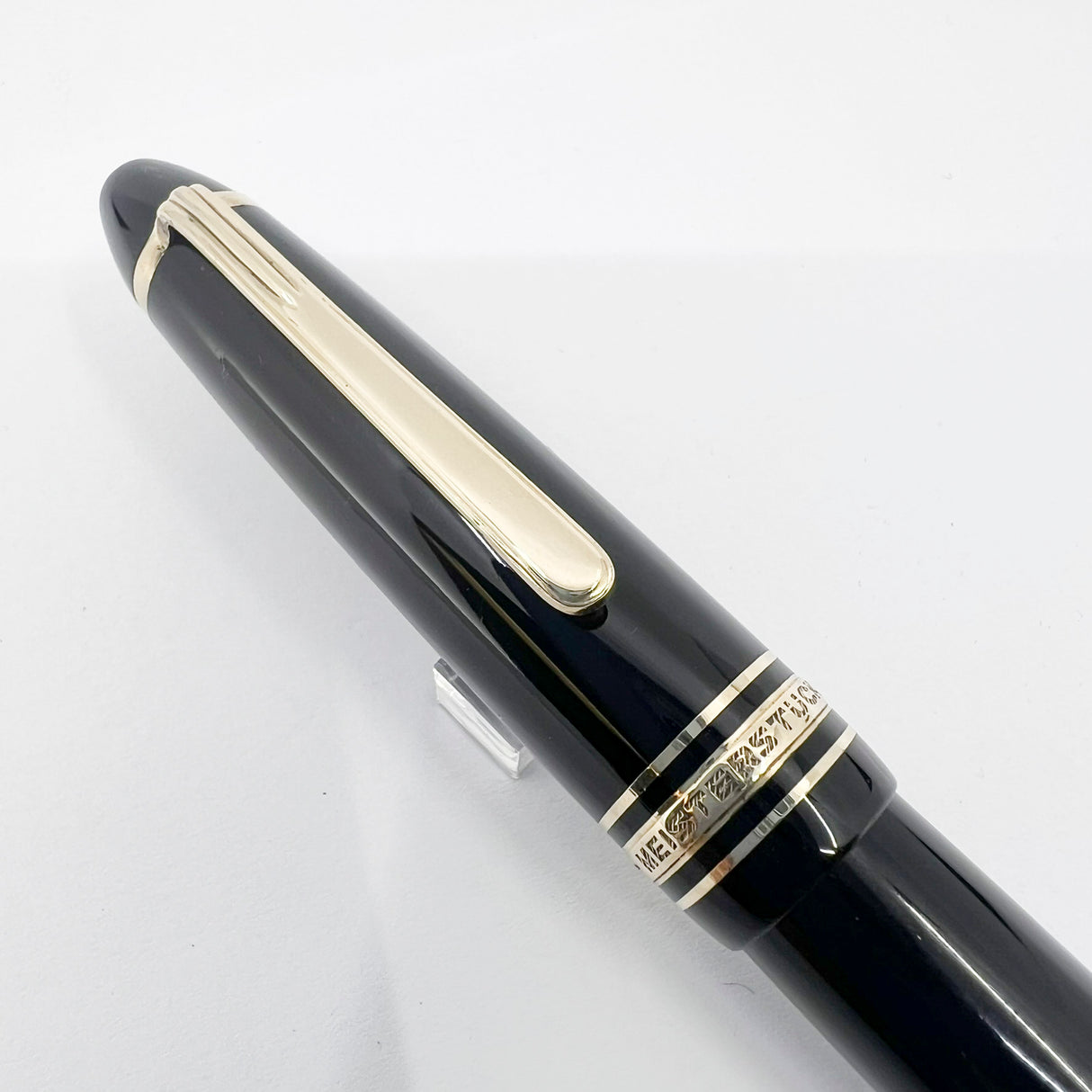 Montblanc Black Resin Meisterstuck #146 LeGrand Fountain Pen -  Fine 14kt Gold Nib