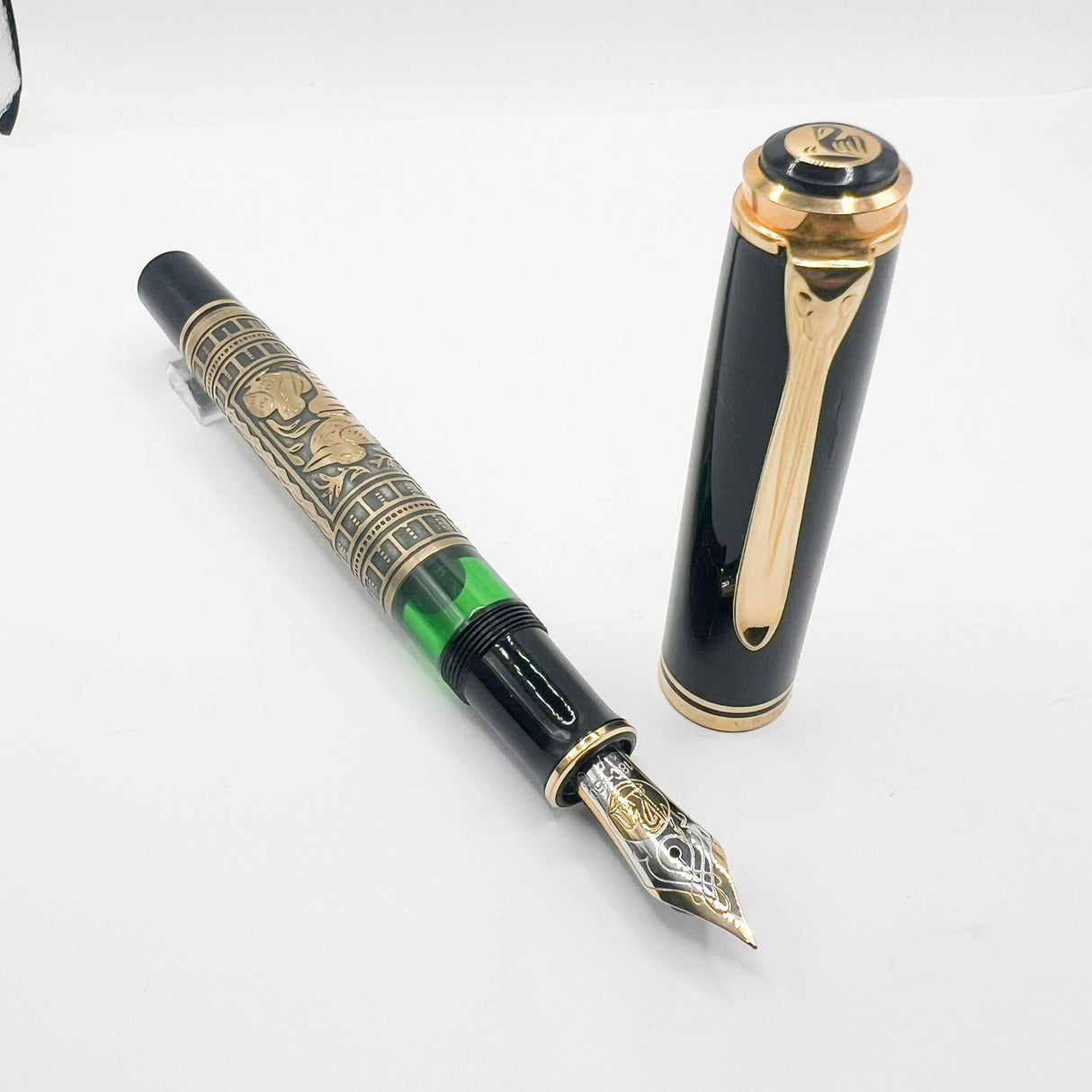 Pelikan M900 Toledo Gold Vermeil Fountain Pen - Fine 18C Gold Nib - 1990's