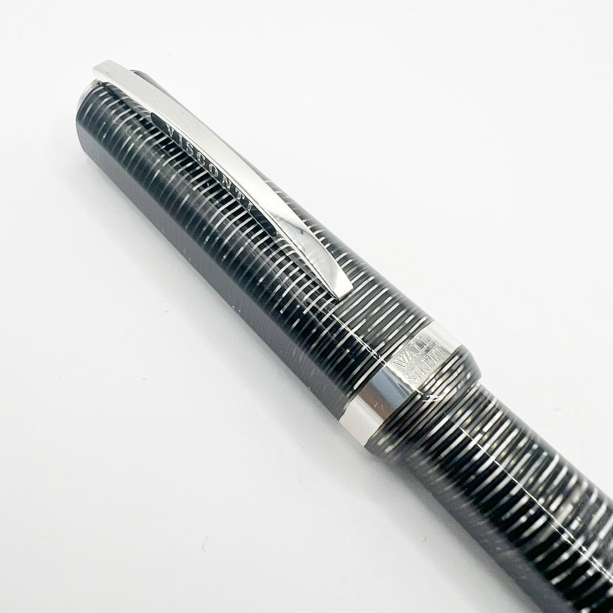 Visconti Oversized Wall Street Limited Edition Glittering Silver Gray Striped Celluloid Fountain Pen - Medium 18kt Gold Nib