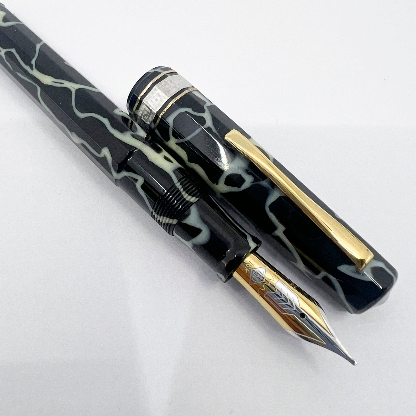 Omas Paragon celluloid 万年筆 字幅BBB Omas Paragon celluloid