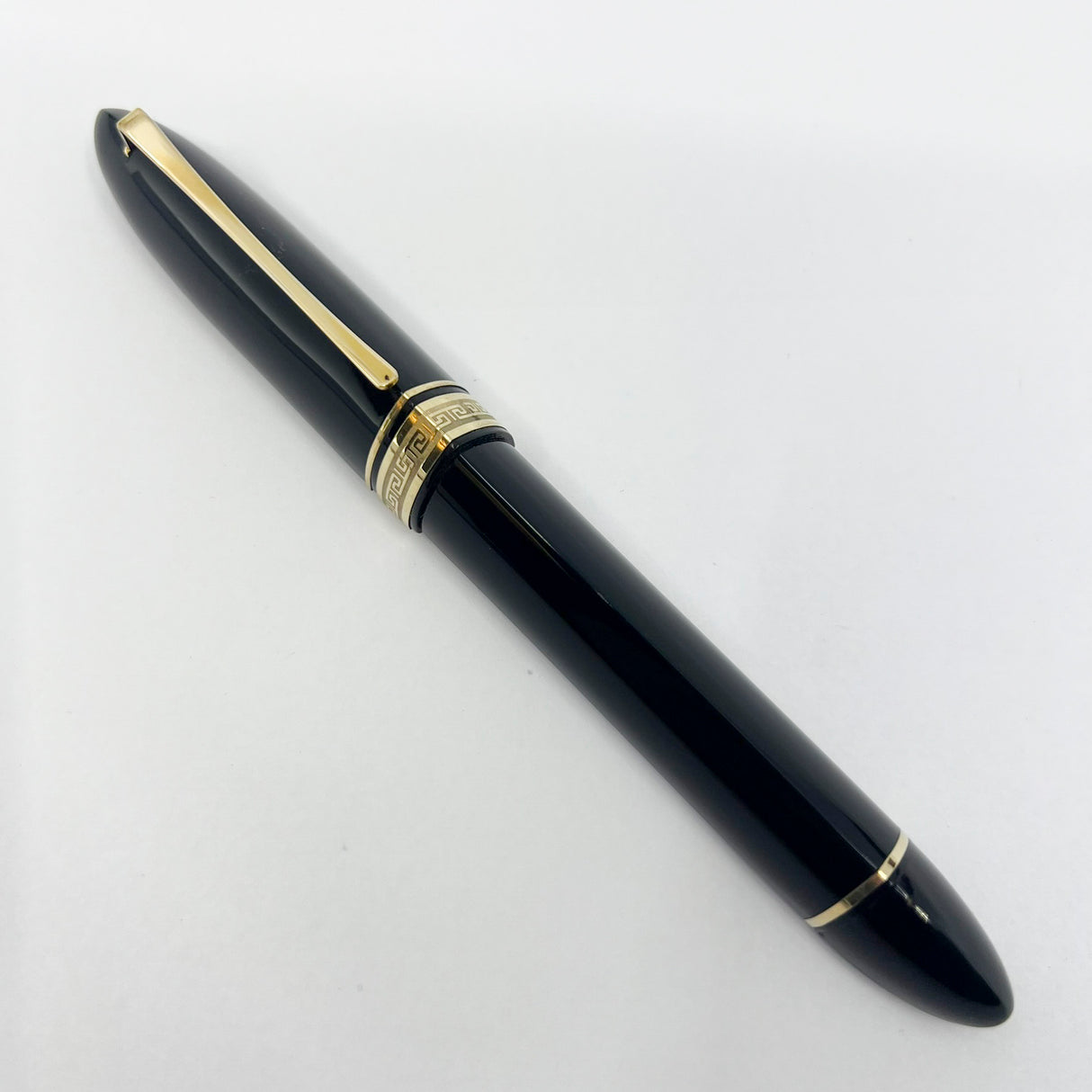 OMAS ORIGINAL #360 - LARGEST SIZE - Dark Blue/Black #360 Oversized Triangulated Fountain Pen - Fine 18kt Gold  Nib