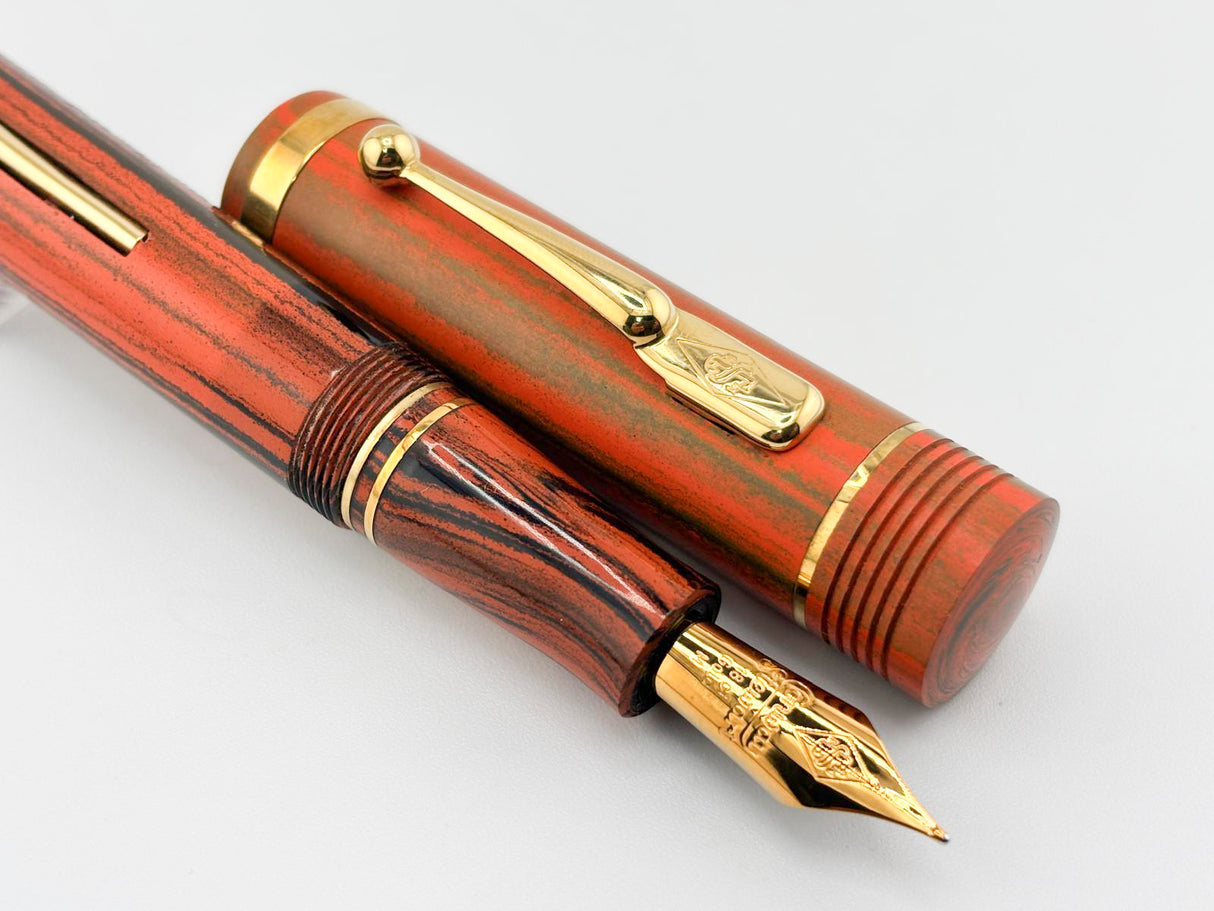 Conway Stewart Winston Churchill Woodgrain Ebonite  Fountain Pen - Medium 18kt Gold Nib